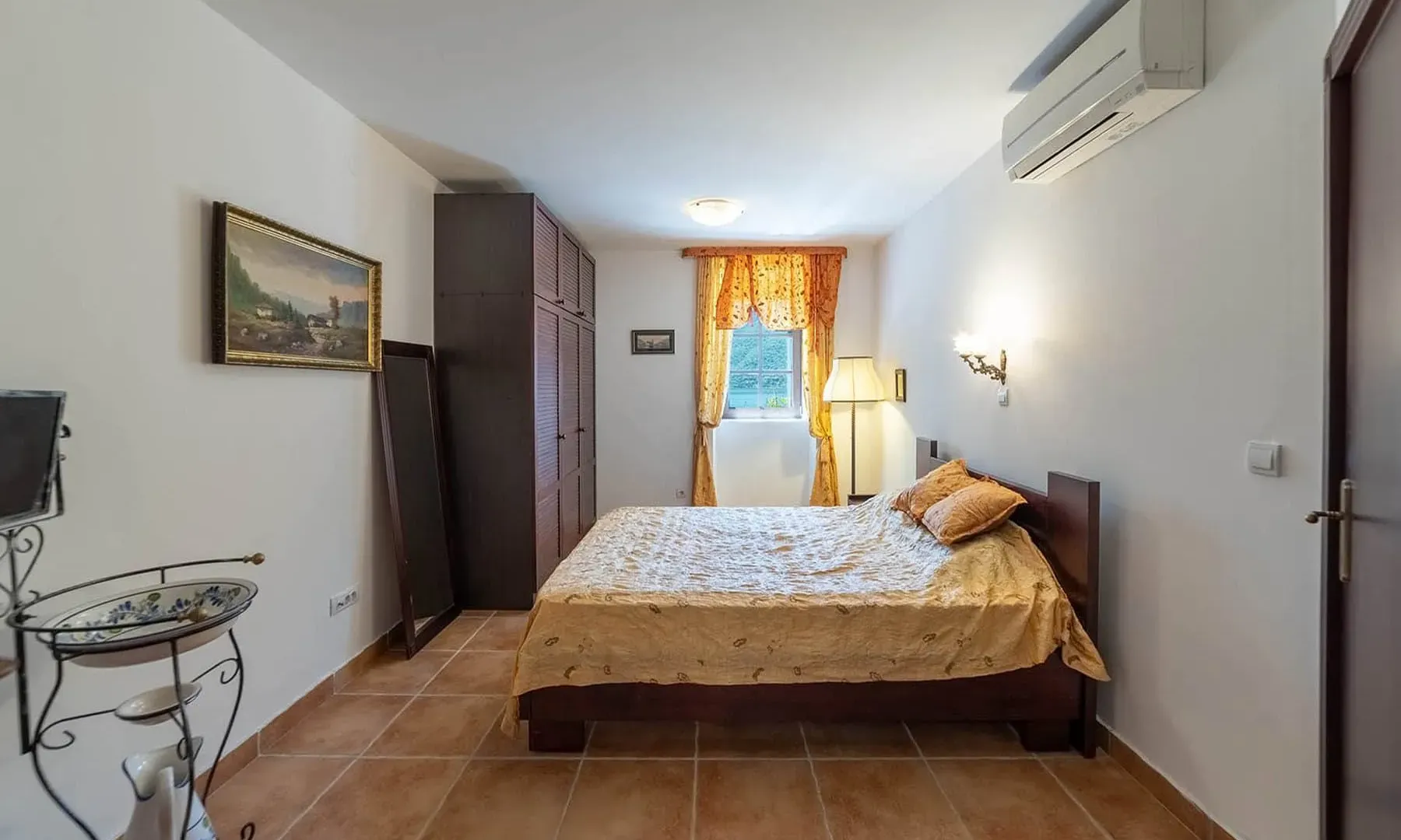 Prodaja, trosoban stan, 112m², Kotor, Crna Gora