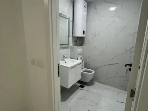 Prodaja, trosoban stan, 110m², Centar, Bar - image 4