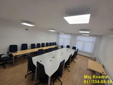 Rent, office space, 216m², Čačak, Srbija - image 3