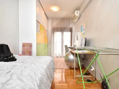 Izdavanje, dvosoban stan, 56m², Blok 6, Podgorica - image 8