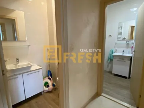 Prodaja, dvosoban stan, 66m², City Kvart, Podgorica - image 10