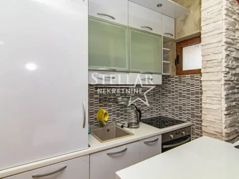 Rent, two bedroom apartment, 60m², Blok 6, Podgorica - image 10