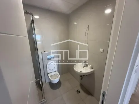 Rent, four bedroom apartment, 172m², Čukarica, Beograd - image 15