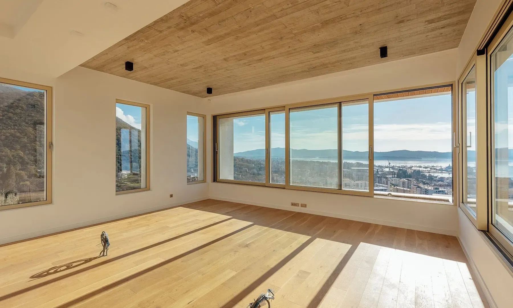 Sale, house, 1400m², Kotor, Crna Gora