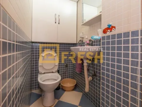 Prodaja, dvosoban stan, 50m², Tološi, Podgorica - image 8