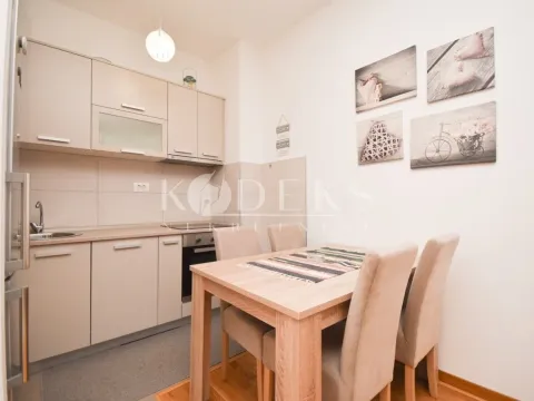 Izdavanje, jednosoban stan, 42m², City Kej, Podgorica - image 11