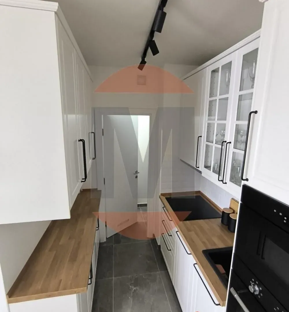 Prodaja, dvosoban stan, 67m², Skojevsko Naselje, Beograd