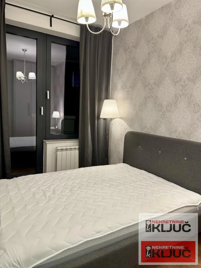 Prodaja, dvosoban stan, 49m², Centar, Novi Sad