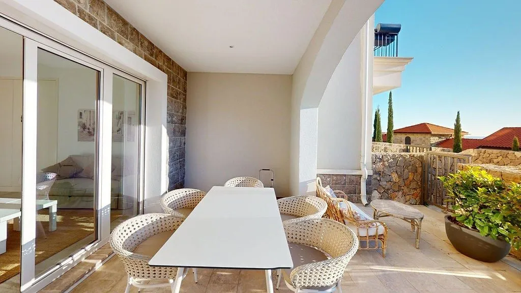 Prodaja, dvosoban stan, 76m², Tivat, Crna Gora