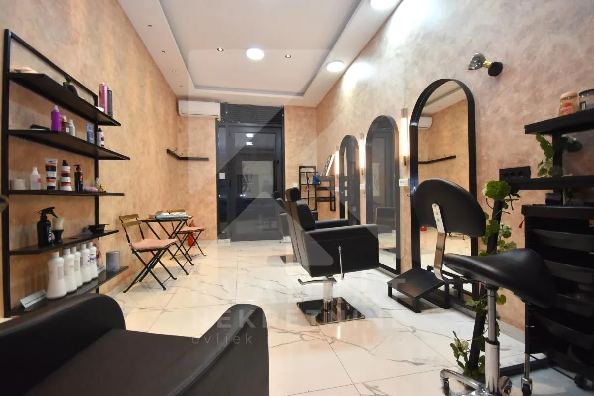 Rent, office space, 23m², Ljubović, Podgorica