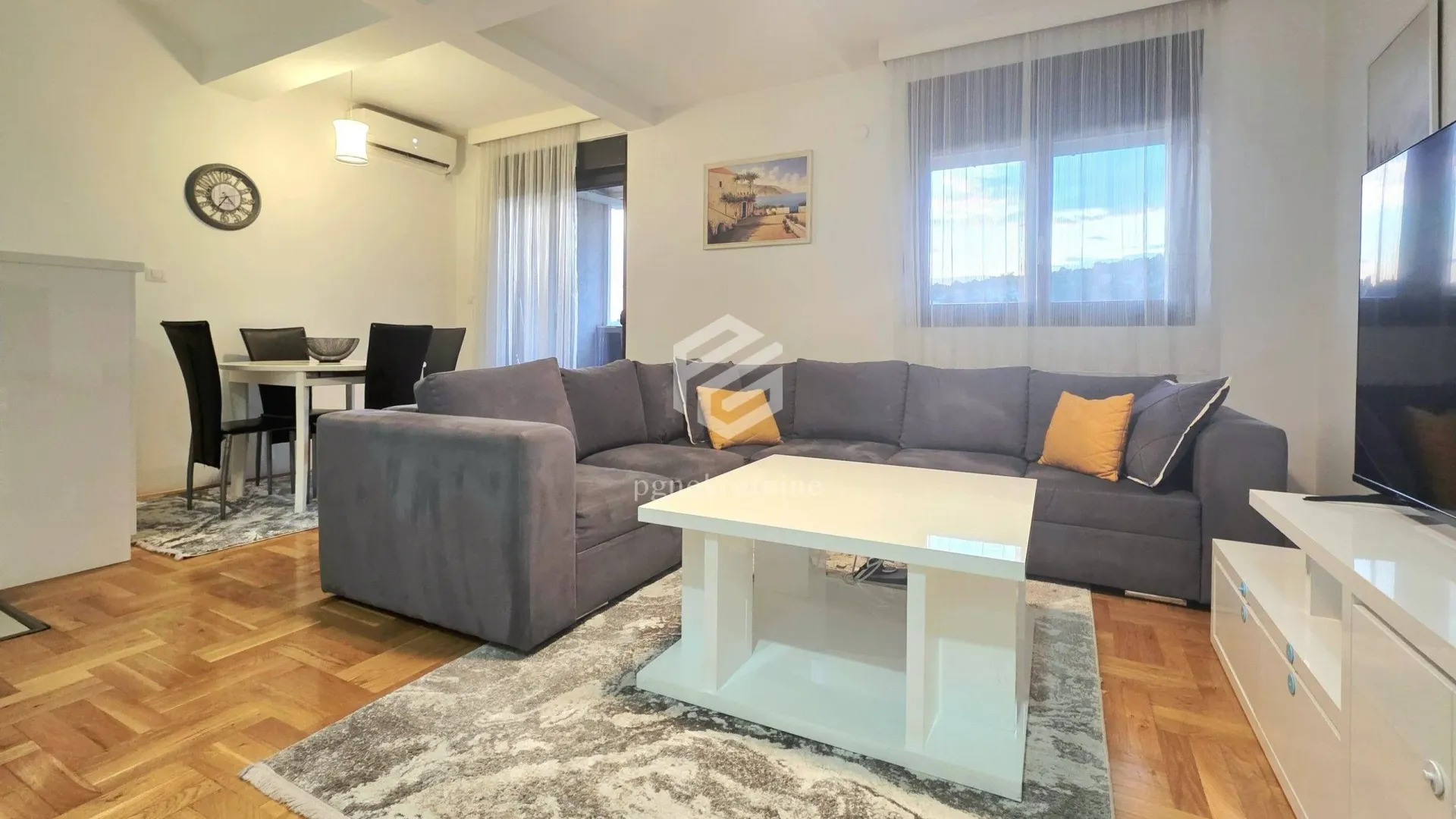 Prodaja, dvosoban stan, 75m², Vezirov Most, Podgorica