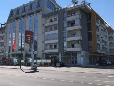 Izdavanje, poslovni prostor, 324m², Podgorica, Crna Gora - image 4