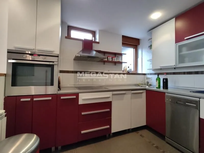 Rent, four bedroom apartment, 112m², Vračar Centar, Vračar Sve Podlokacije