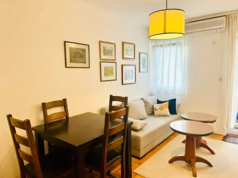 Rent, one bedroom apartment, 50m², Podkošljun, Budva - image 14
