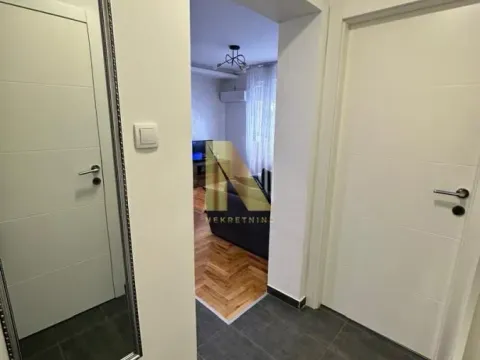 Prodaja, jednosoban stan, 30m², Detelinara, Novi Sad Sve Podlokacije - image 9