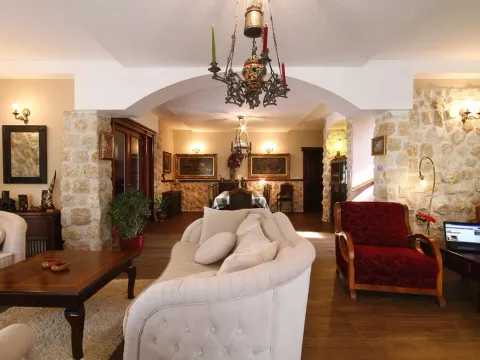 Prodaja, kuća, 497m², Prčanj, Kotor - image 22