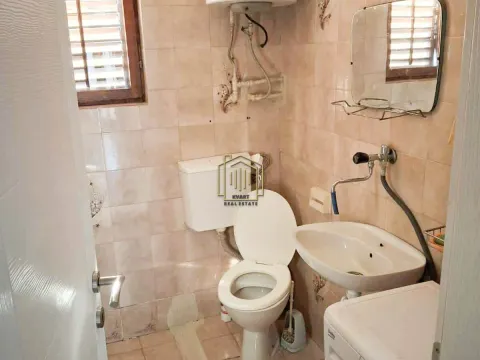 Izdavanje, stan, 25m², Velje Brdo, Podgorica - image 2