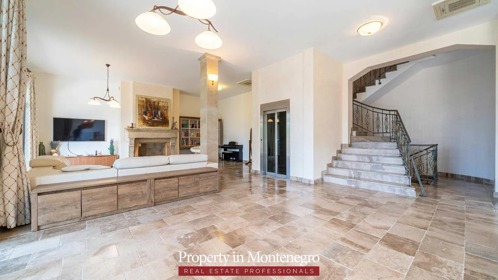 Sale, house, 971m², Petrovac, Budva