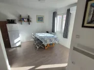 Izdavanje, jednosoban stan, 64m², Velji Vinogradi, Budva - image 4