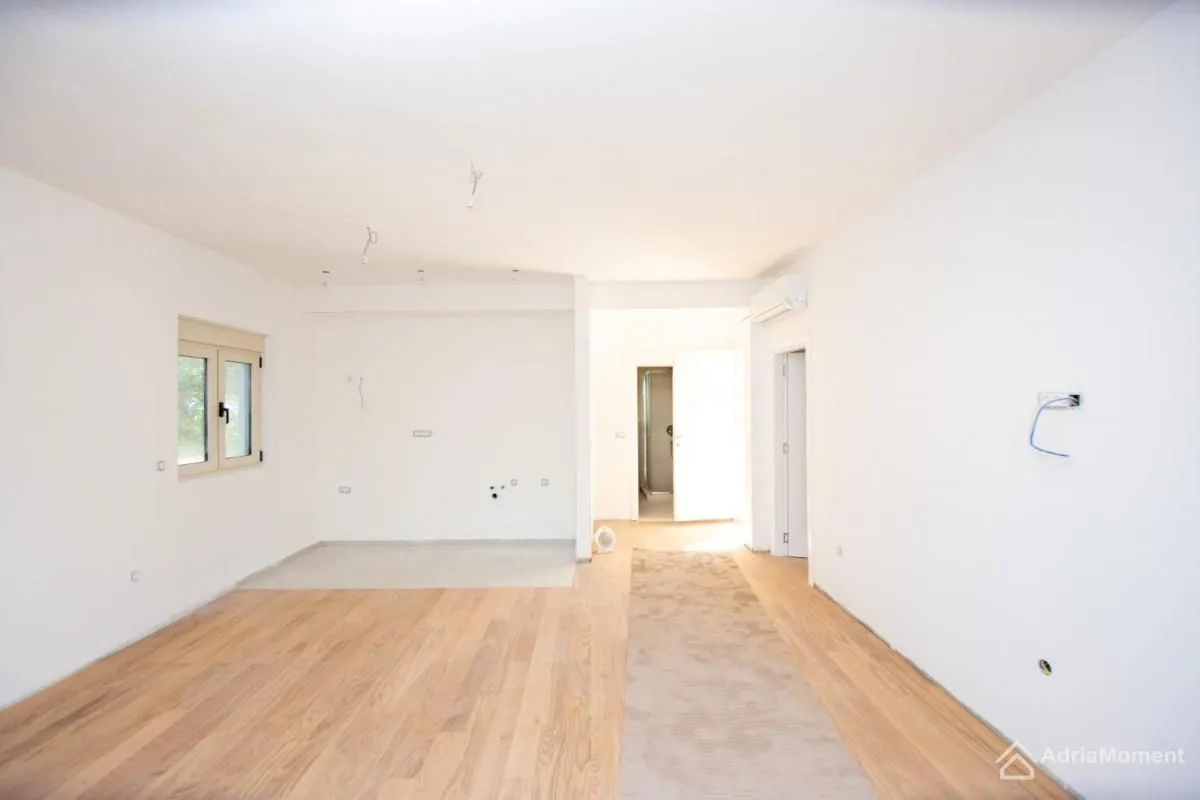 Prodaja, jednosoban stan, 55m², Stoliv, Kotor