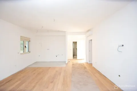 Prodaja, jednosoban stan, 55m², Stoliv, Kotor - image 4