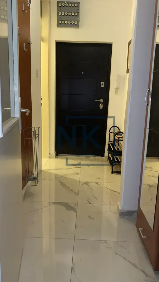 Izdavanje, dvosoban stan, 73m², Blok 6, Podgorica