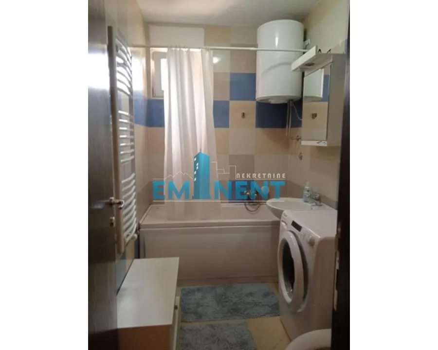 Izdavanje, dvosoban stan, 48m², Uciteljsko Naselje, Zvezdara Sve Podlokacije