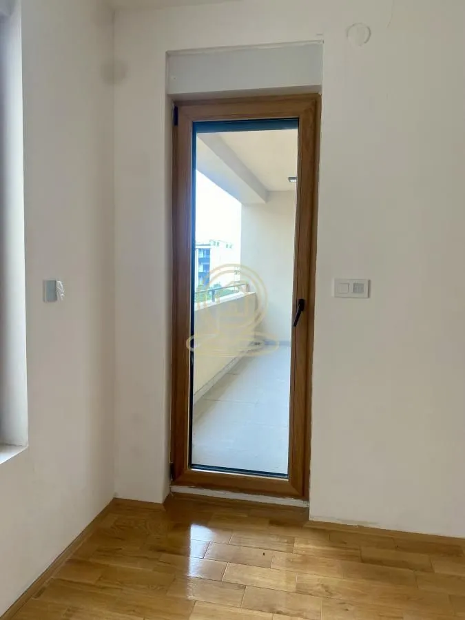 Prodaja, četvorosoban stan, 95m², Crveni Pevac, Niš