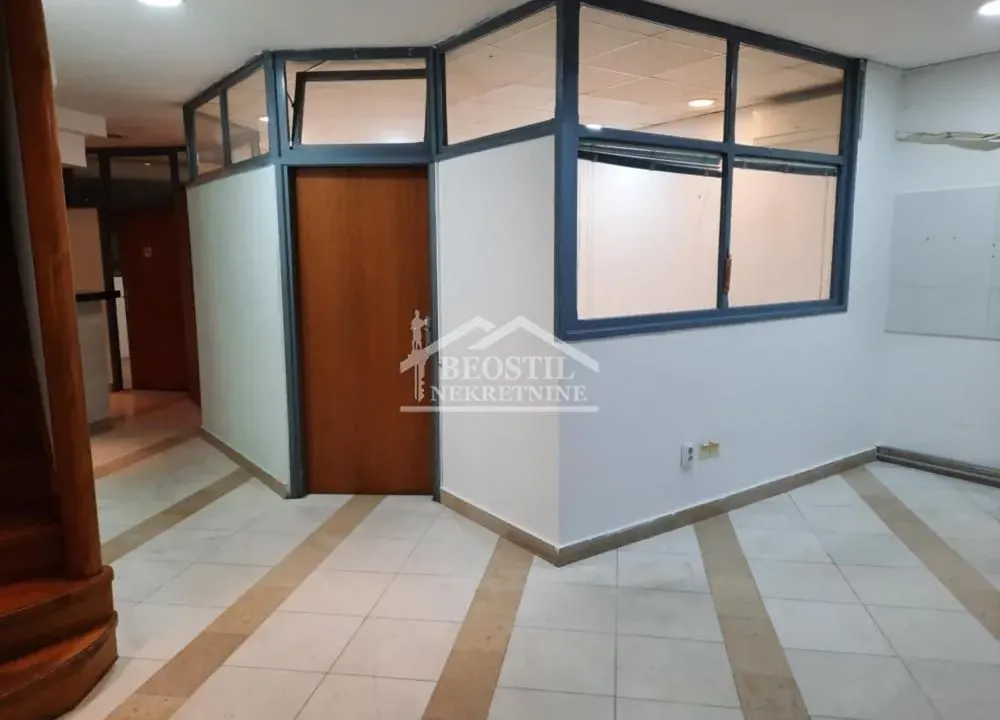 Izdavanje, poslovni prostor, 69m², Novi Beograd Sve Podlokacije, Beograd