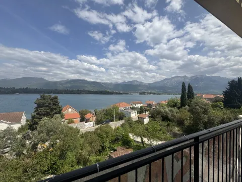 Prodaja, trosoban stan, 100m², Obala Đuraševića, Tivat - image 2