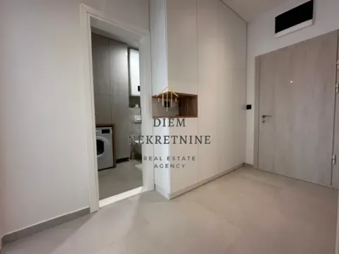 Rent, one bedroom apartment, 45m², Podgorica, Crna Gora - image 12