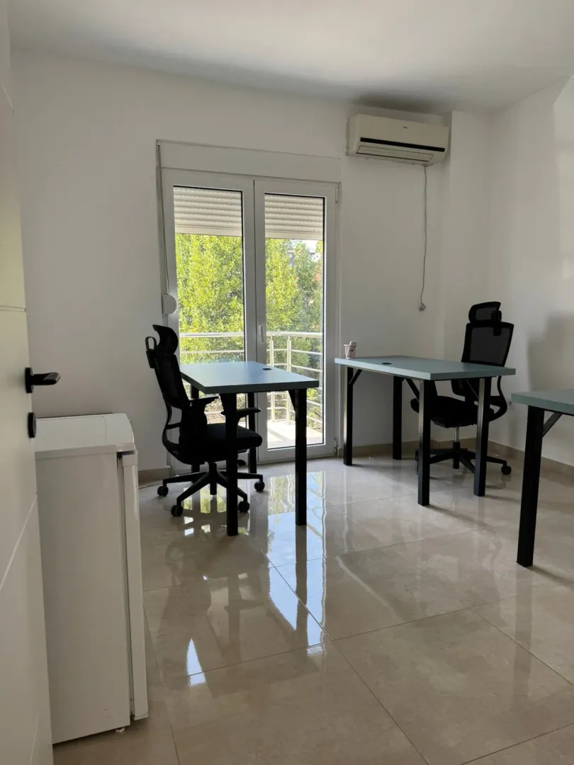Rent, house, 500m², Stari Aerodrom, Podgorica