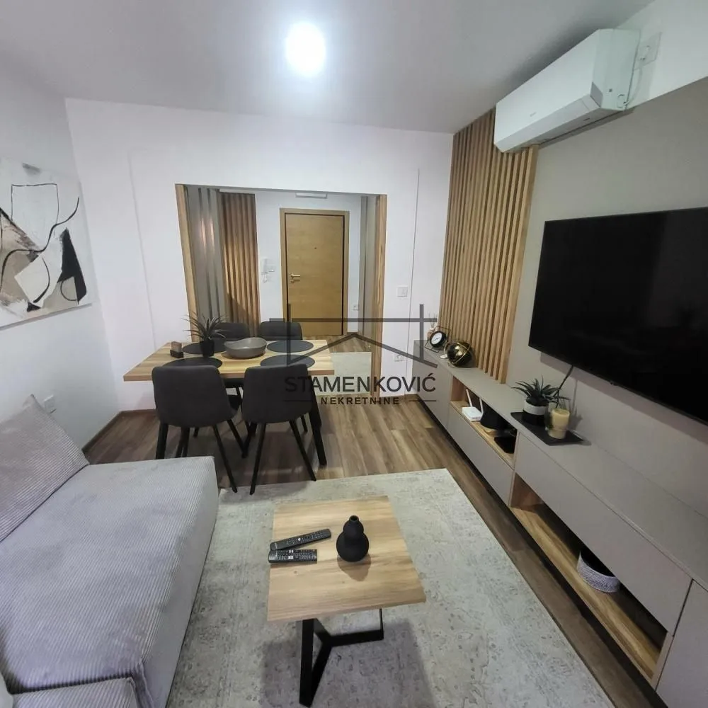 Izdavanje, dvosoban stan, 46m², Socijalno, Novi Sad Sve Podlokacije