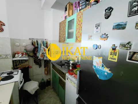 Sale, three bedroom apartment, 65m², Lion, Zvezdara Sve Podlokacije - image 2