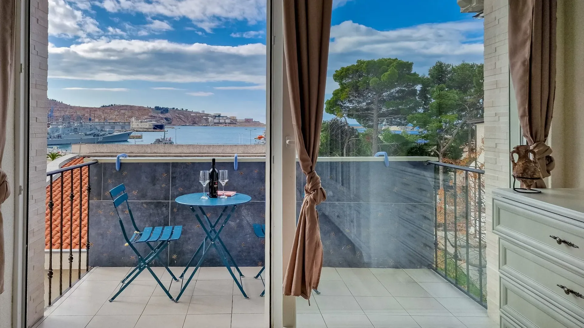 Rent, two bedroom apartment, 58m², Centar, Bar