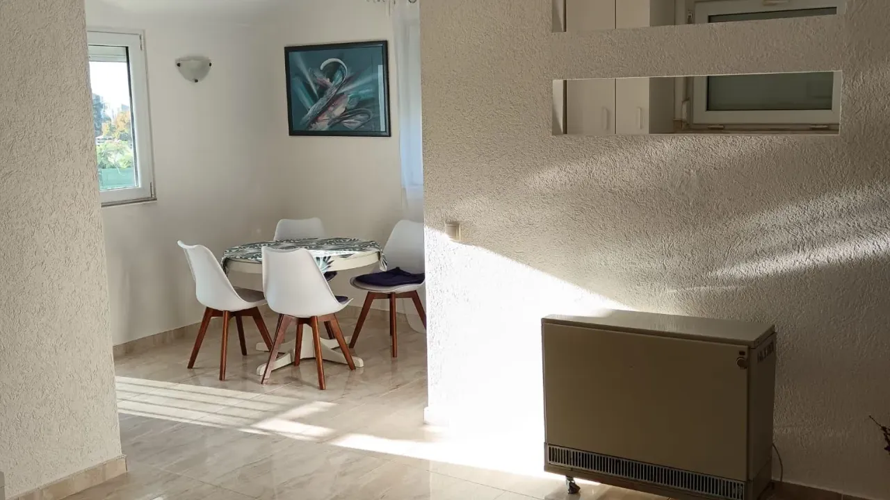 Sale, three bedroom apartment, 56m², Makedonsko naselje, Bar