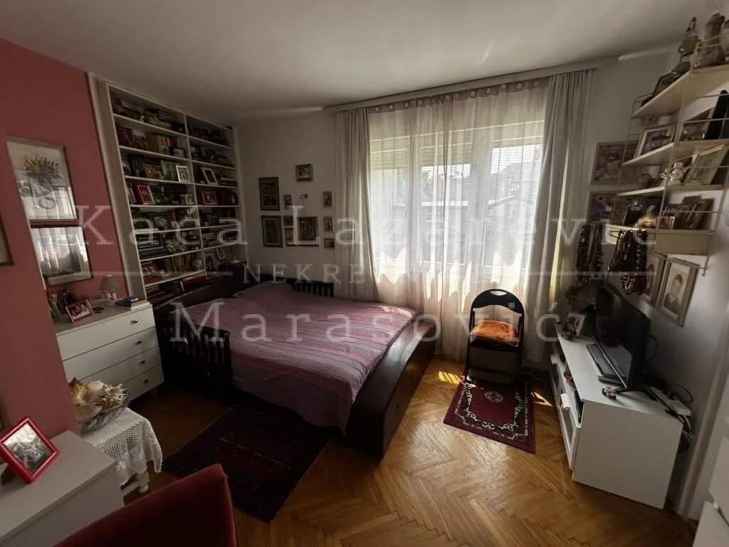 Prodaja, dvosoban stan, 43m², Skadarlija, Beograd