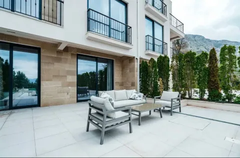 Prodaja, kuća, 220m², Reževići, Budva - image 9