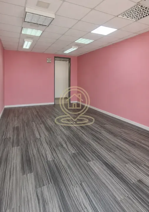 Prodaja, poslovni prostor, 59m², Centar, Kragujevac