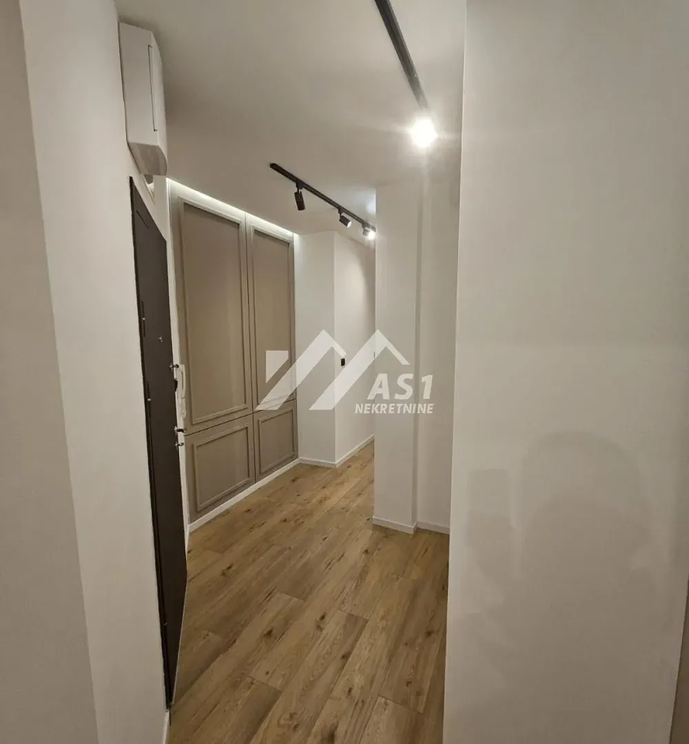 Prodaja, trosoban stan, 58m², Novi Sad Sve Podlokacije, Novi Sad