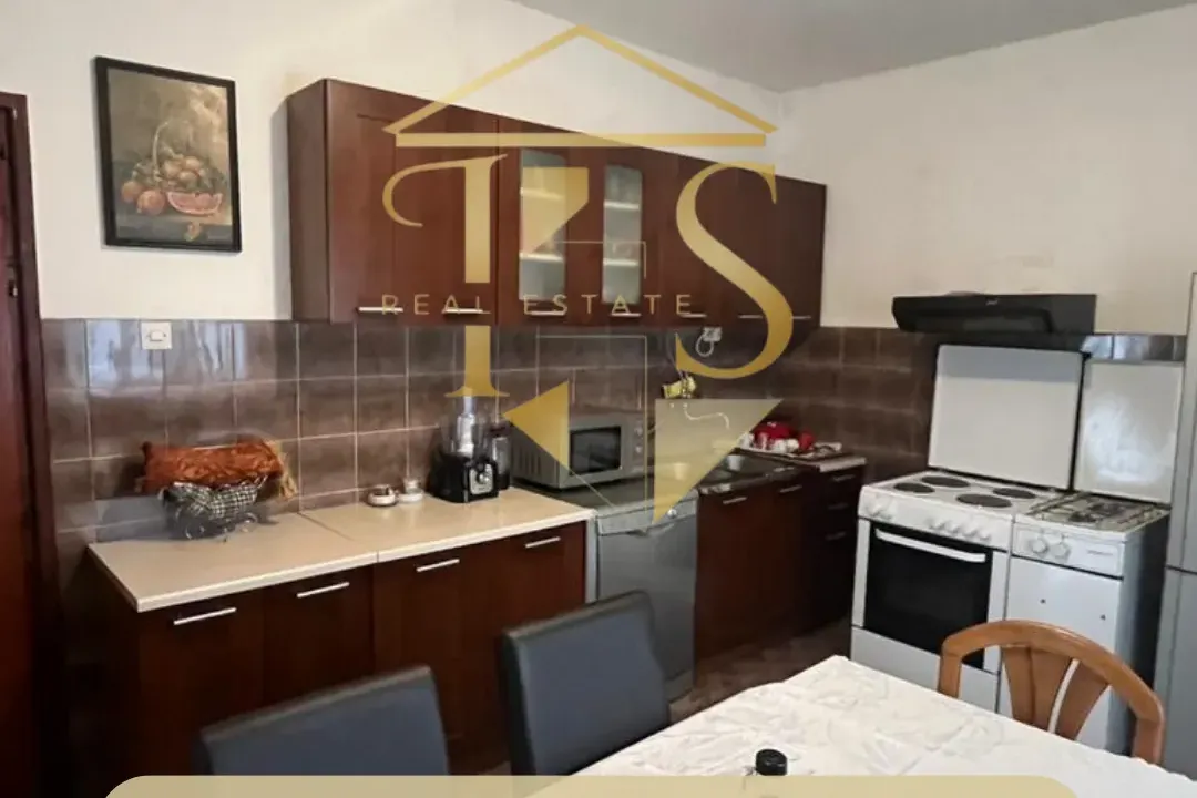 Izdavanje, jednosoban stan, 90m², Radanovići, Kotor