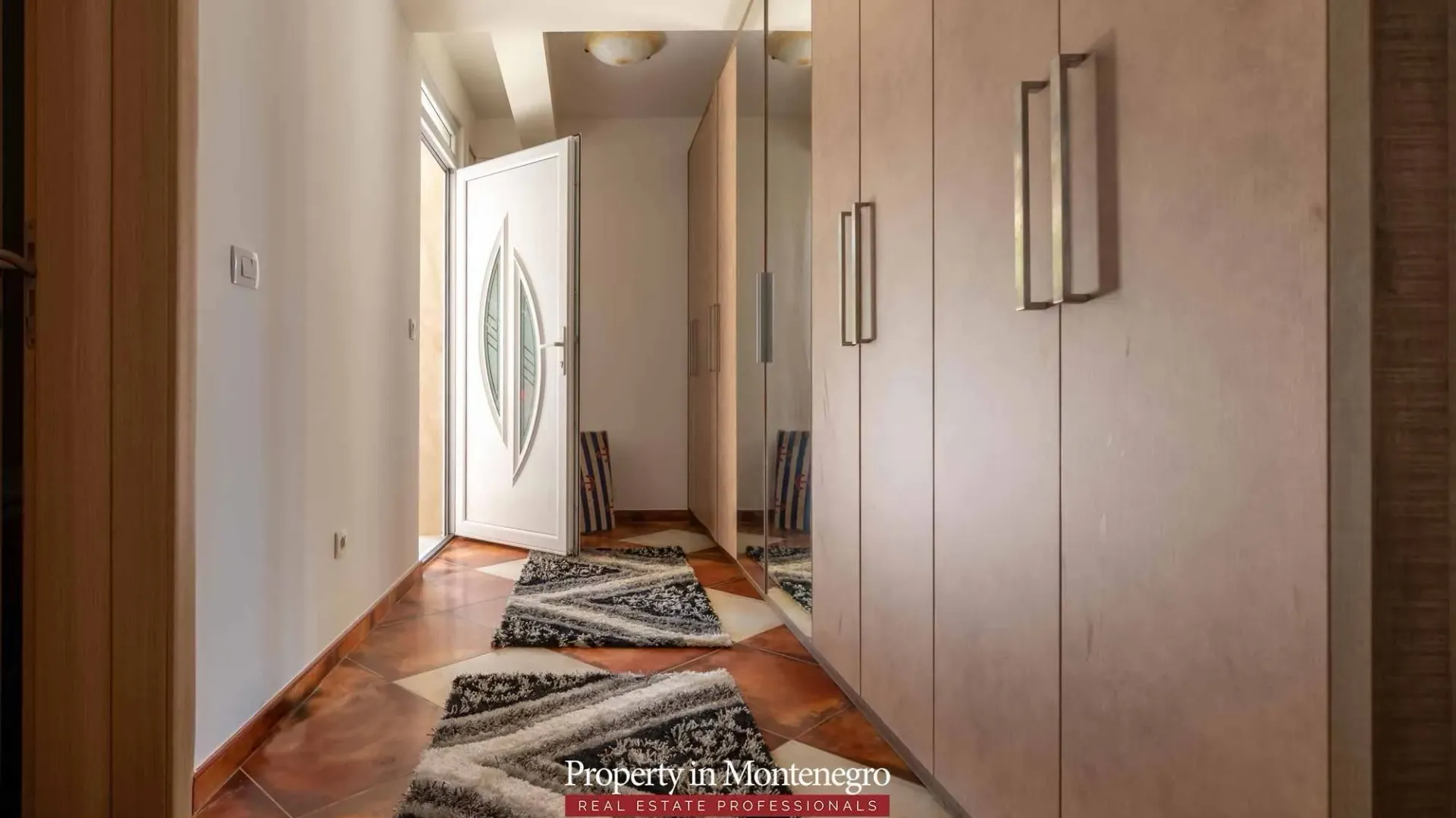 Prodaja, kuća, 267m², Mrčevac, Tivat