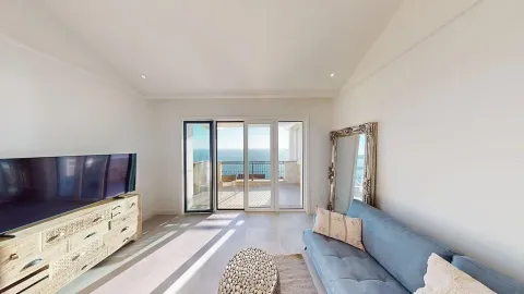 Prodaja, dvosoban stan, 73m², Tivat, Crna Gora - image 2
