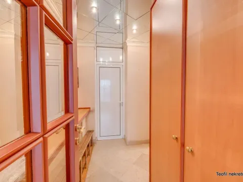 Sale, house, 285m², Bezanijska Kosa 1, Bežanijska Kosa Sve Podlokacije - image 4