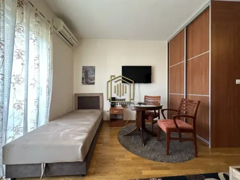Izdavanje, stan, 30m², City Kvart, Podgorica - image 3