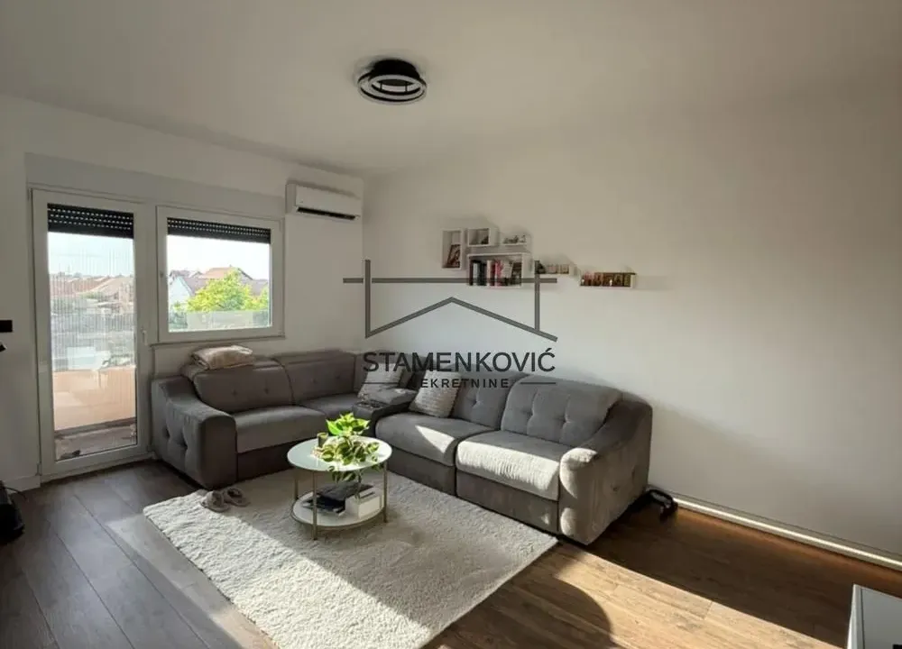 Prodaja, četvorosoban stan, 88m², Veternička rampa, Novi Sad Sve Podlokacije