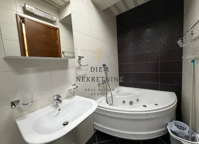 Rent, two bedroom apartment, 72m², Podgorica, Crna Gora