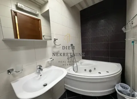 Rent, two bedroom apartment, 72m², Podgorica, Crna Gora - image 6