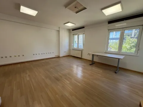 Rent, office space, 220m², Liman 1, Novi Sad Sve Podlokacije - image 2