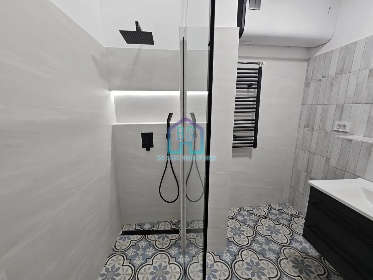Prodaja, trosoban stan, 75m², Stari grad, Novi Sad